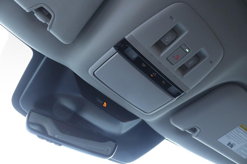 Nissan Murano Vehicle Full-screen Gallery Image 14