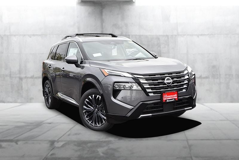 Nissan Rogue Vehicle Full-screen Gallery Image 2