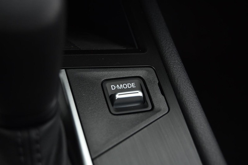 Nissan Kicks Vehicle Full-screen Gallery Image 18