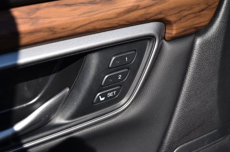 Honda CR-V Vehicle Full-screen Gallery Image 10