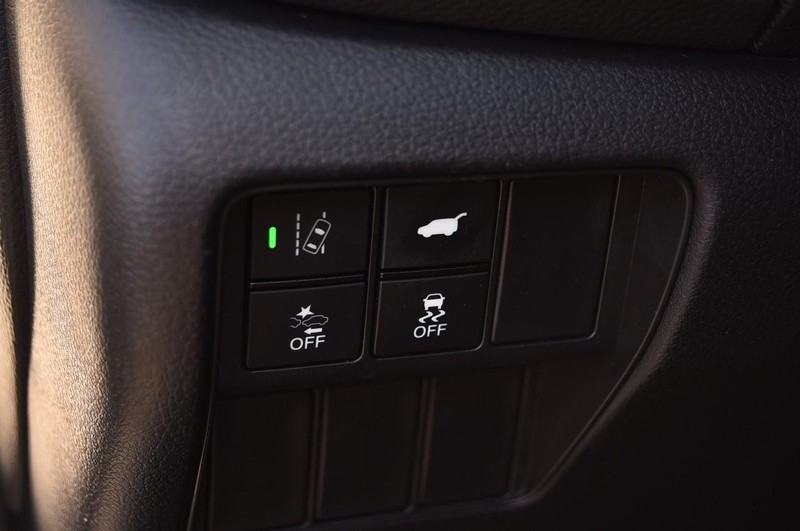 Honda CR-V Vehicle Full-screen Gallery Image 12