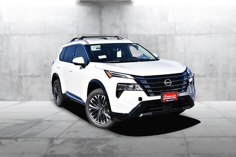 Nissan Rogue Vehicle Full-screen Gallery Image 2