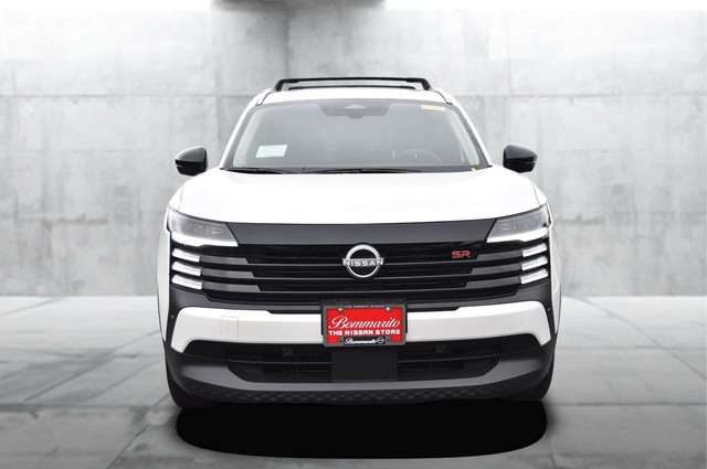 Nissan Kicks Vehicle Image 04