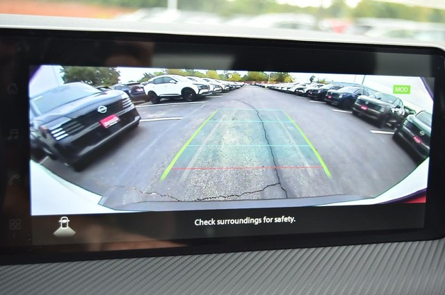 Nissan Kicks Vehicle Image 15