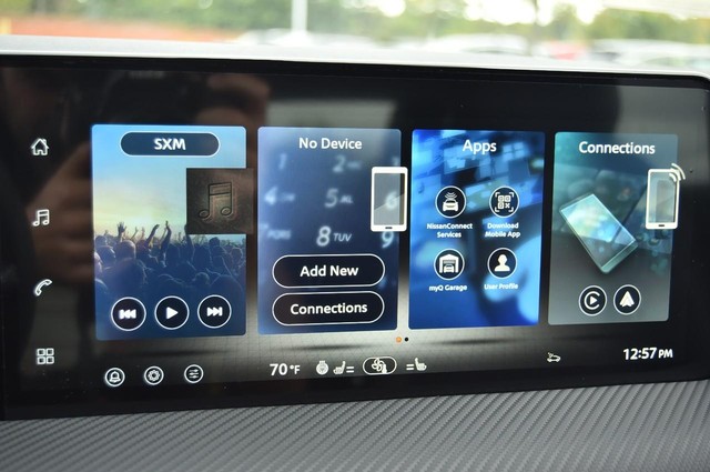 Nissan Kicks Vehicle Image 16