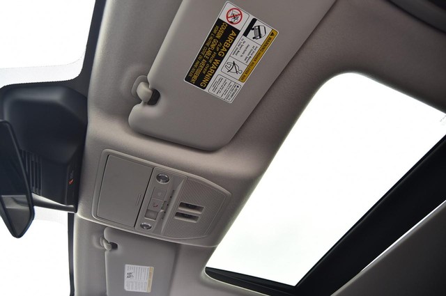 Nissan Kicks Vehicle Image 25