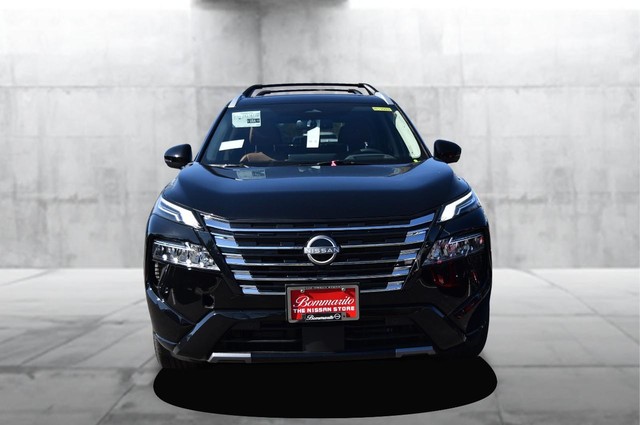 Nissan Rogue Vehicle Image 04