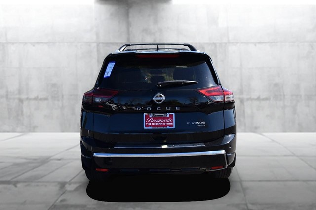 Nissan Rogue Vehicle Image 06