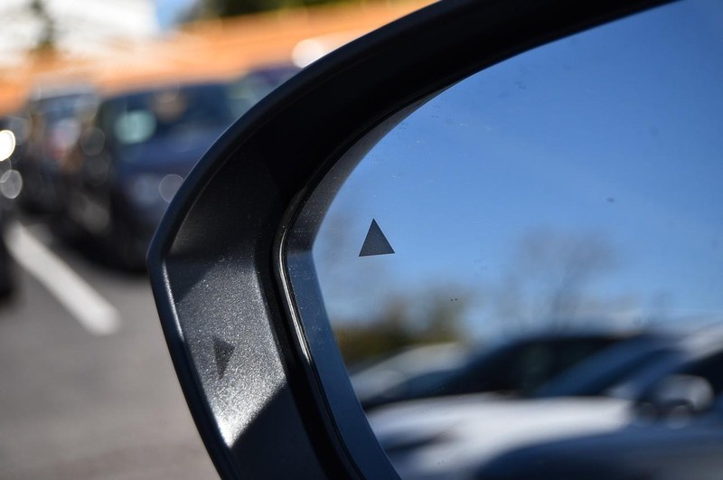 Nissan Rogue Vehicle Image 11