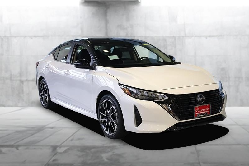 Nissan Sentra Vehicle Full-screen Gallery Image 2