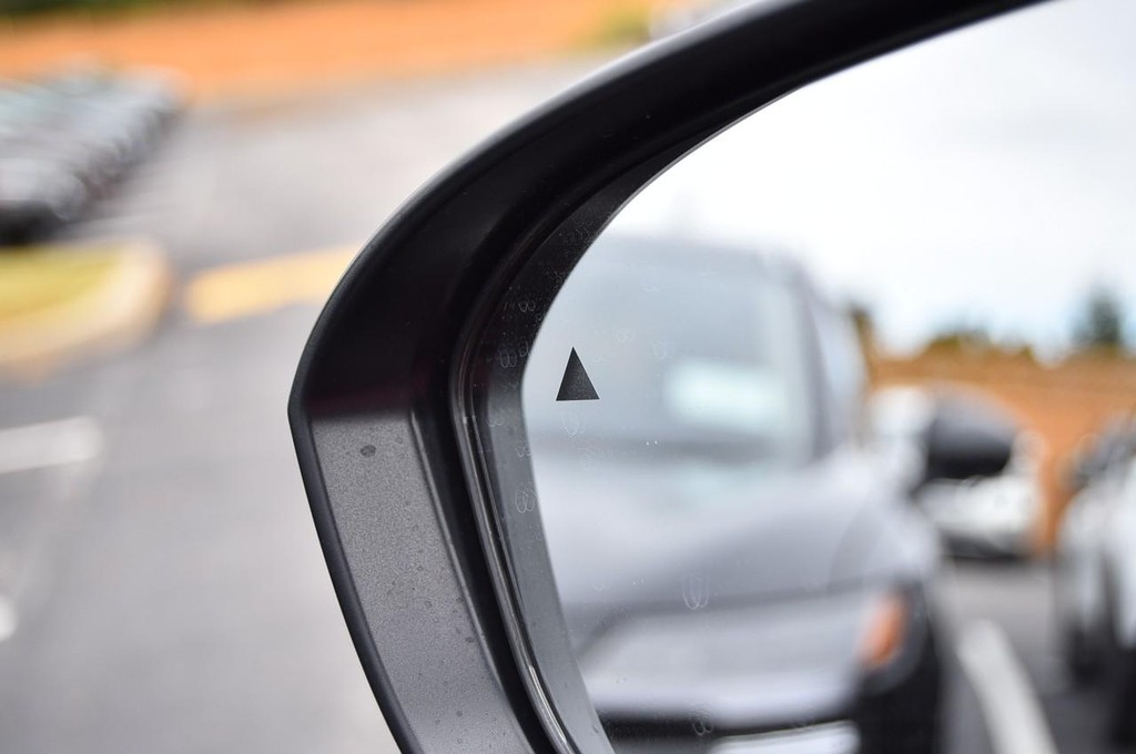 Nissan Kicks Vehicle Image 10