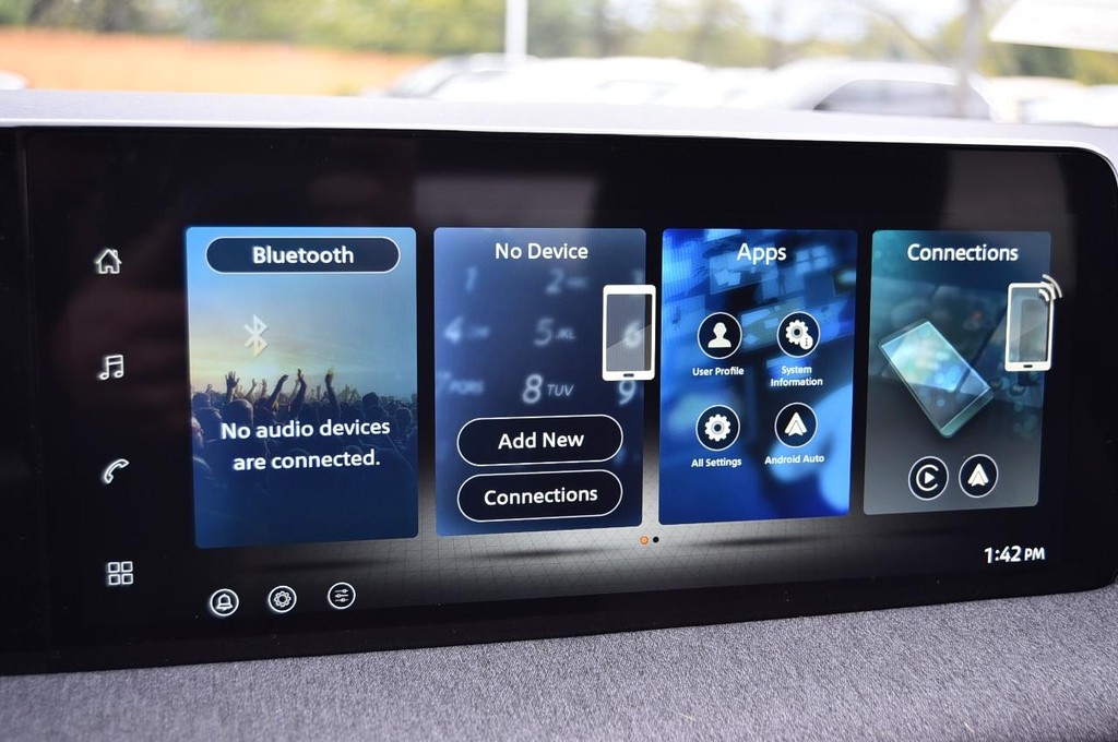 Nissan Kicks Vehicle Image 13