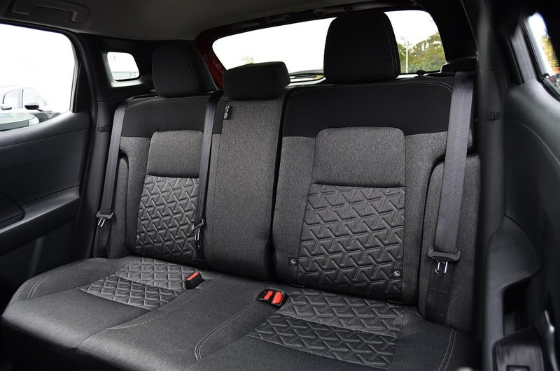 Nissan Kicks Vehicle Full-screen Gallery Image 22