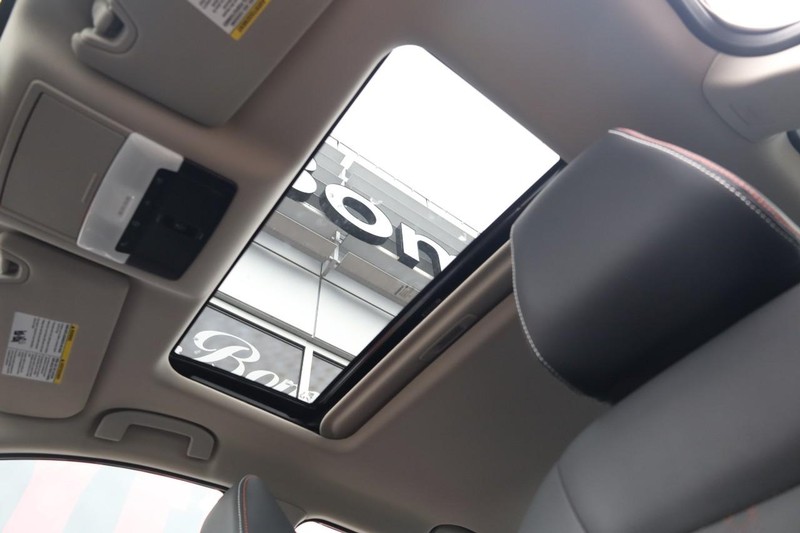 Nissan Altima Vehicle Image 09