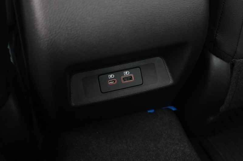 Nissan Altima Vehicle Image 21