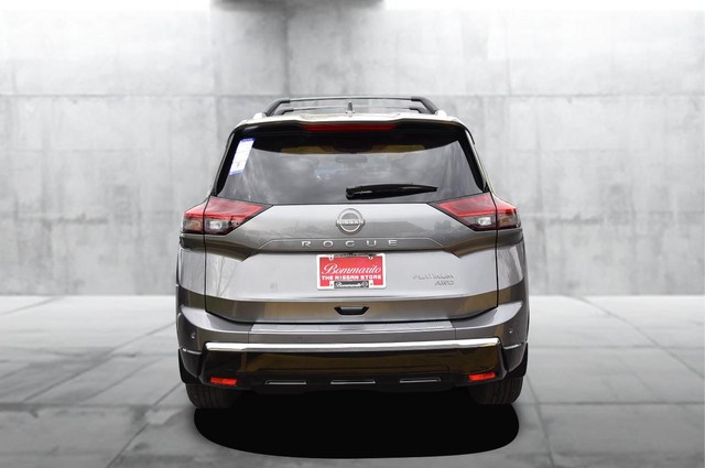 Nissan Rogue Vehicle Image 06