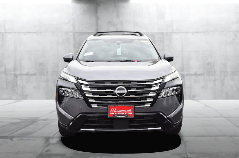 Nissan Rogue Vehicle Image 04