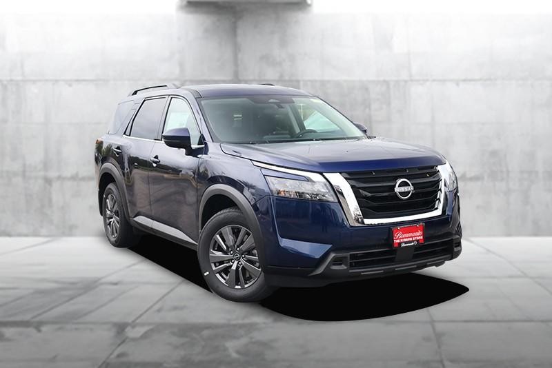 Nissan Pathfinder Vehicle Full-screen Gallery Image 2