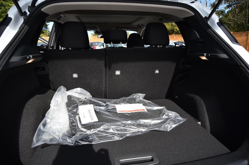 Nissan Kicks Vehicle Full-screen Gallery Image 25