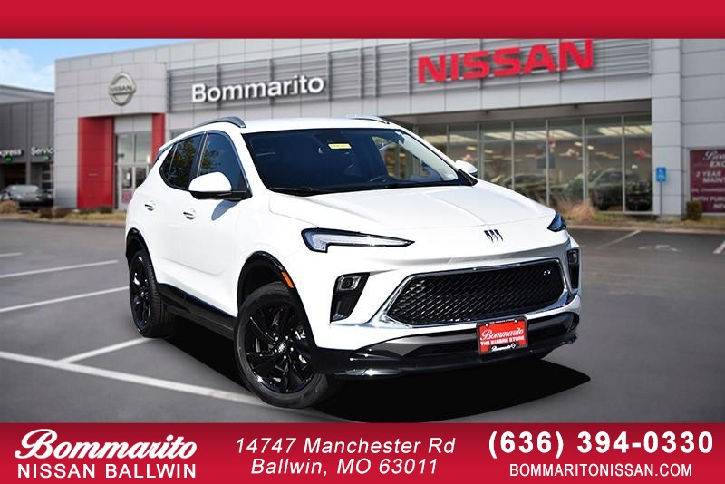 Buick Encore GX Vehicle Full-screen Gallery Image 01