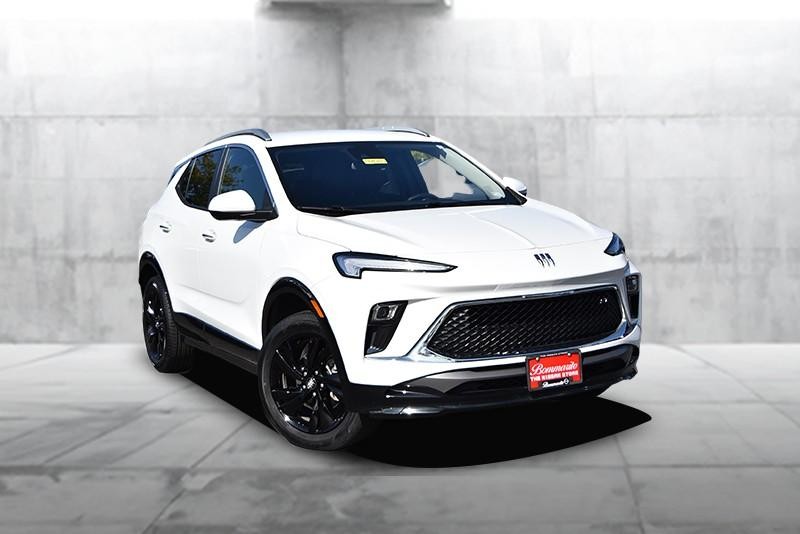 Buick Encore GX Vehicle Full-screen Gallery Image 02