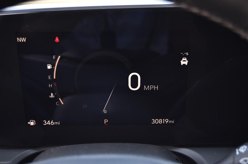 Buick Encore GX Vehicle Full-screen Gallery Image 12