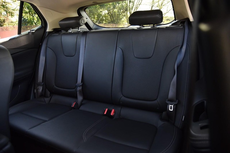 Buick Encore GX Vehicle Full-screen Gallery Image 22