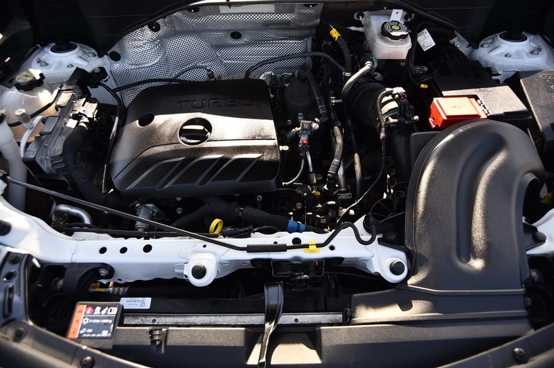 Buick Encore GX Vehicle Full-screen Gallery Image 25