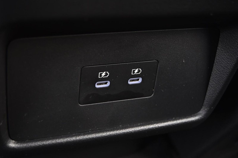 Nissan Rogue Vehicle Image 24