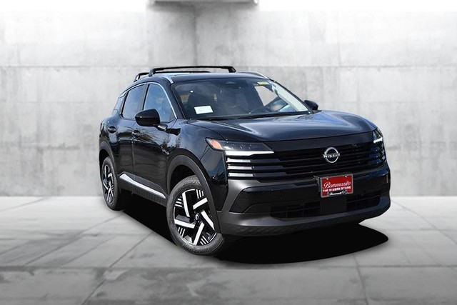 Nissan Kicks Vehicle Image 02