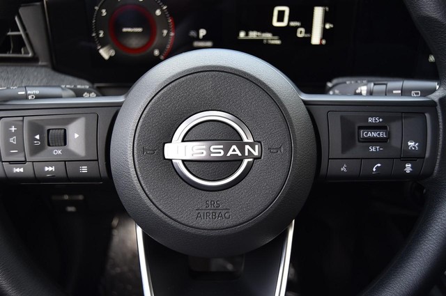 Nissan Kicks Vehicle Image 20