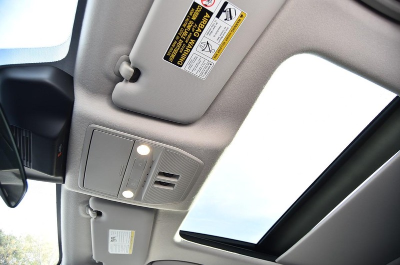 Nissan Kicks Vehicle Image 23