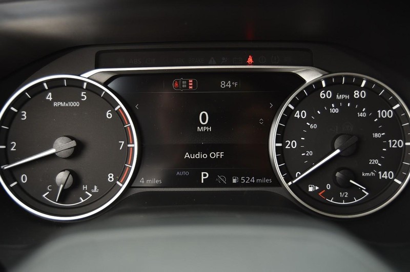 Nissan Rogue Vehicle Image 12