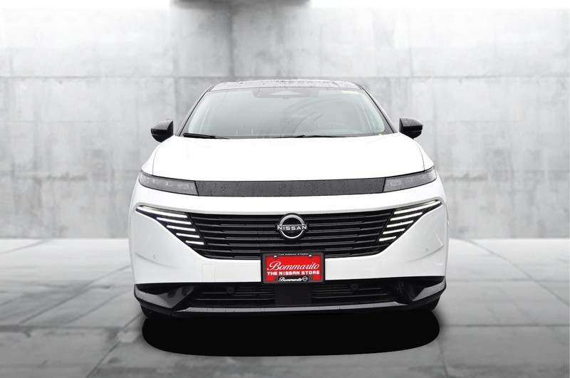 Nissan Murano Vehicle Full-screen Gallery Image 4