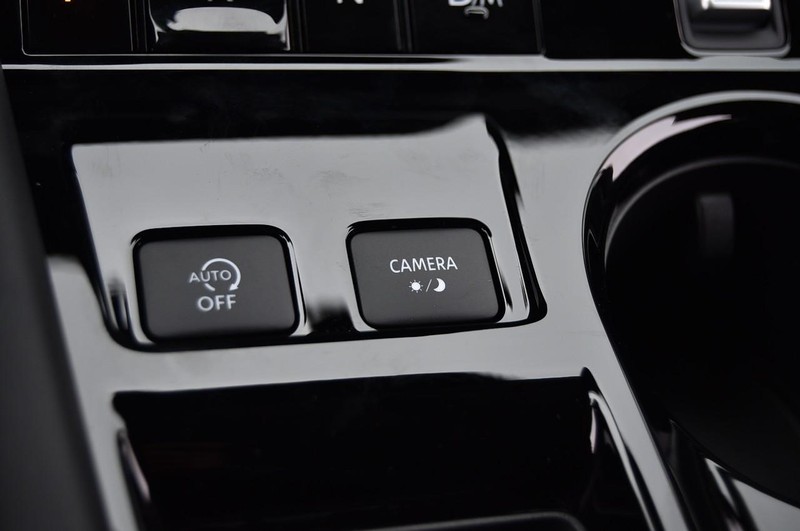 Nissan Murano Vehicle Full-screen Gallery Image 21