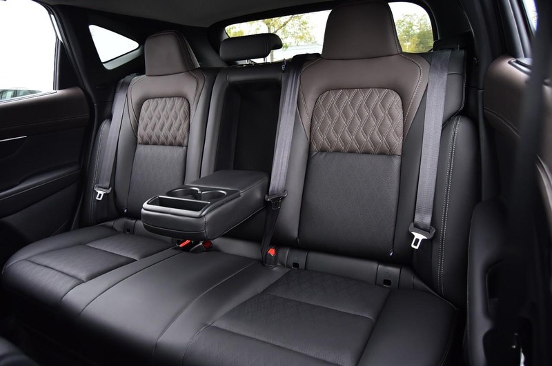 Nissan Murano Vehicle Full-screen Gallery Image 27