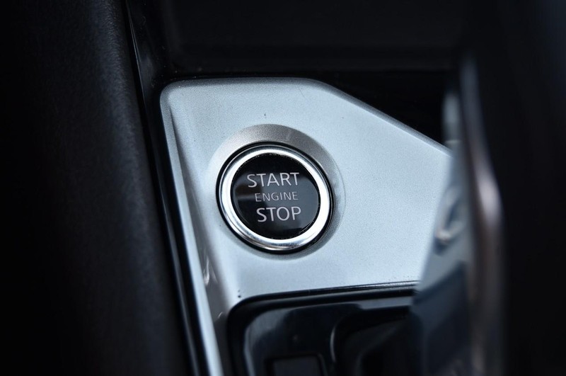 Nissan Altima Vehicle Image 17