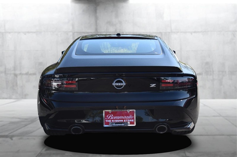 Nissan Z Vehicle Image 06