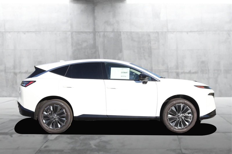 Nissan Murano Vehicle Image 05