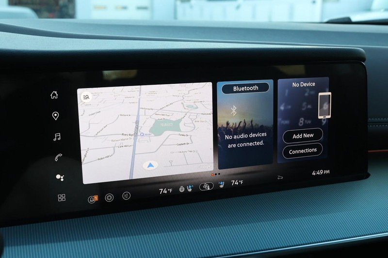 Nissan Murano Vehicle Image 10