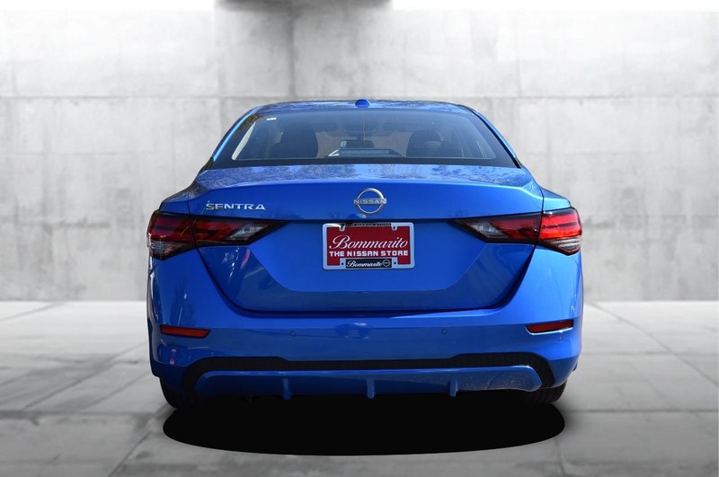 Nissan Sentra Vehicle Image 06