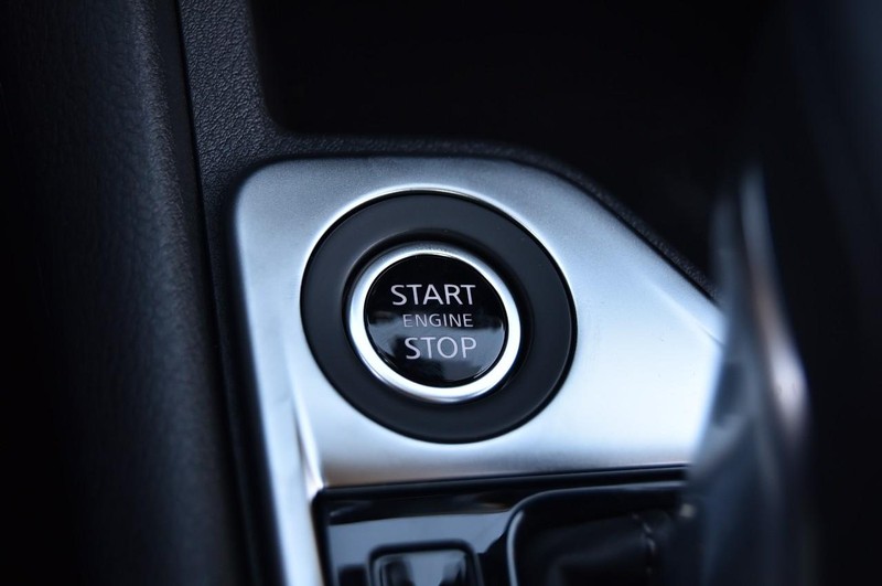 Nissan Sentra Vehicle Image 17