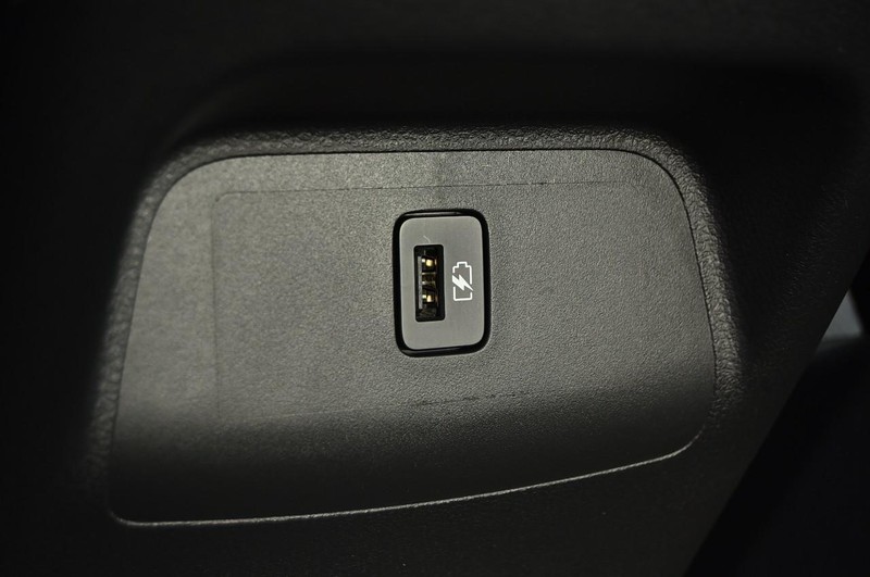 Nissan Sentra Vehicle Image 22