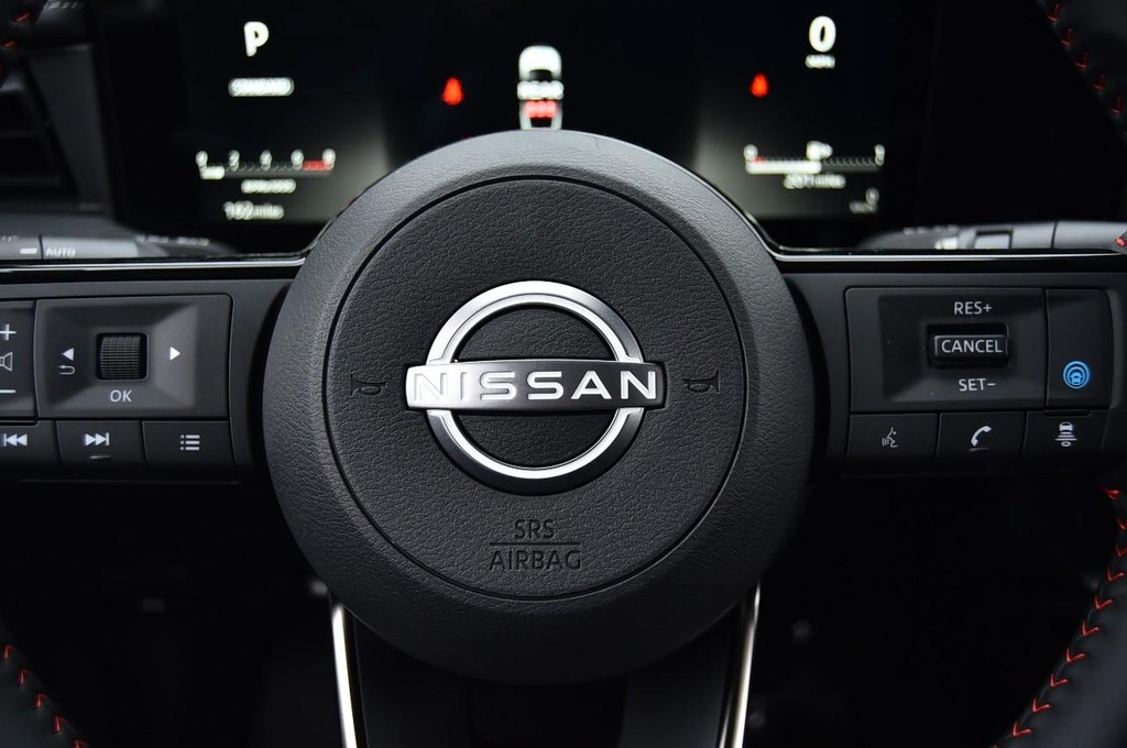 Nissan Kicks Vehicle Image 22