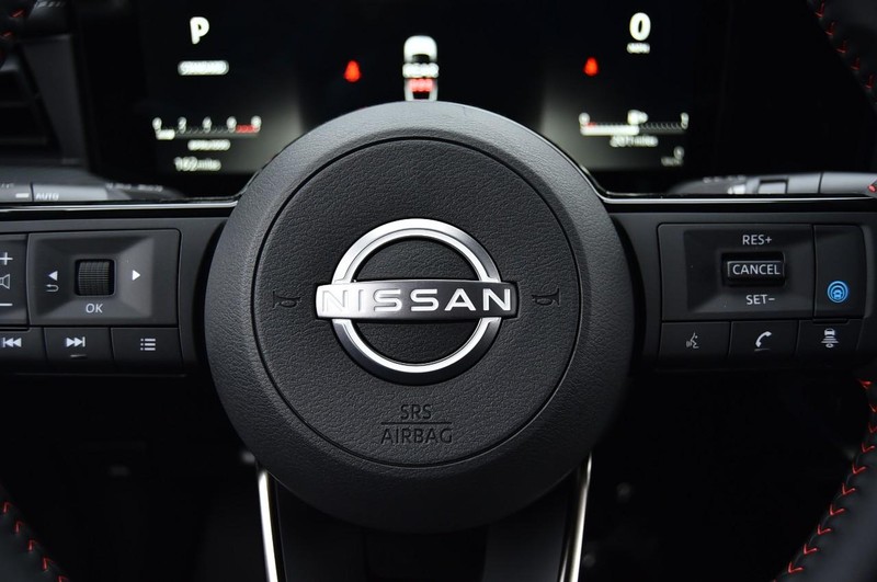 Nissan Kicks Vehicle Image 22