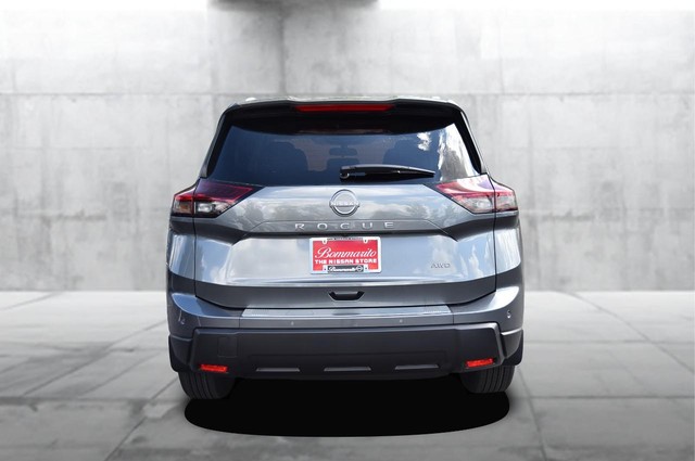Nissan Rogue Vehicle Image 06