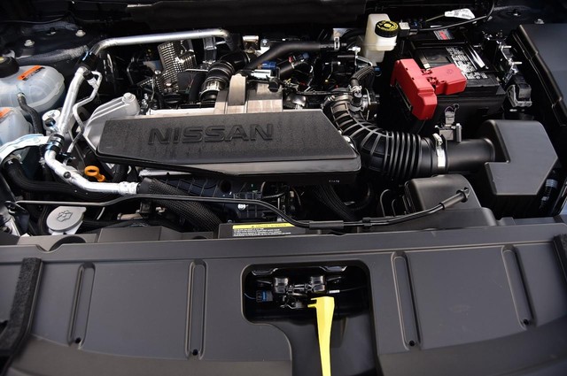 Nissan Rogue Vehicle Image 27