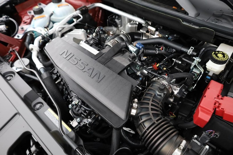 Nissan Rogue Vehicle Full-screen Gallery Image 28