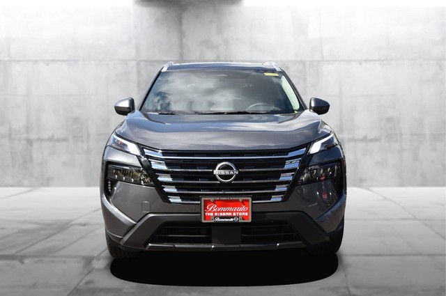 Nissan Rogue Vehicle Image 04