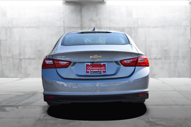 Chevrolet Malibu Vehicle Full-screen Gallery Image 06